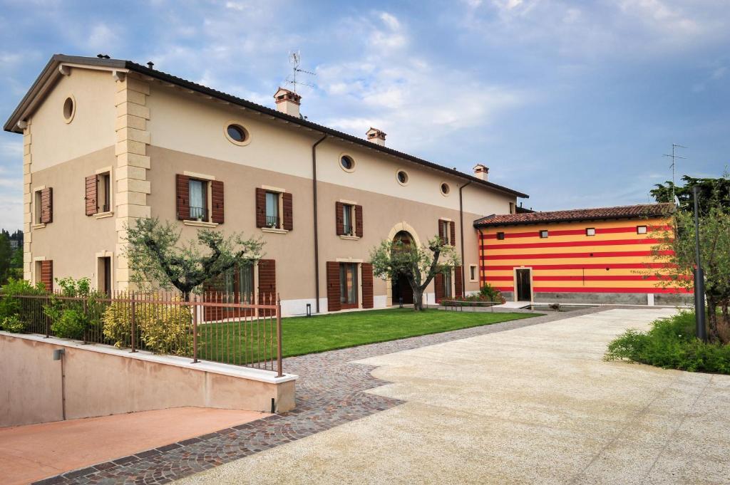 Belvivere Suites Sona Esterno foto