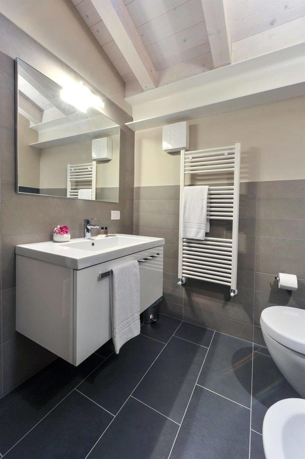 Belvivere Suites Sona Esterno foto